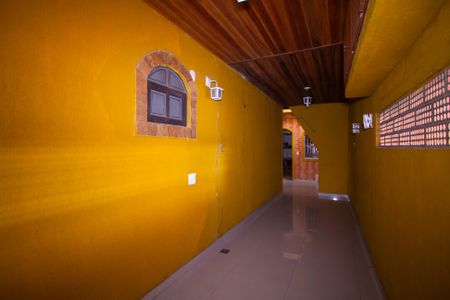 Casa para alugar com 132m², 4 quartos e 1 vagaCorredor