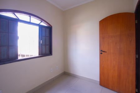 Casa para alugar com 132m², 4 quartos e 1 vagaQuarto 1