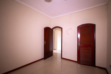 Casa para alugar com 132m², 4 quartos e 1 vagaSuíte