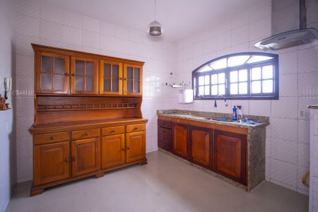 Casa para alugar com 132m², 4 quartos e 1 vagaCozinha