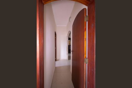 Casa para alugar com 132m², 4 quartos e 1 vagaCorredor