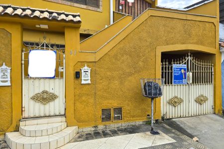 Casa para alugar com 132m², 4 quartos e 1 vagaFachada