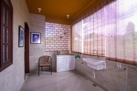 Casa para alugar com 132m², 4 quartos e 1 vagaÁrea de Serviço