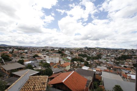 Casa à venda com 390m², 6 quartos e 2 vagasvista