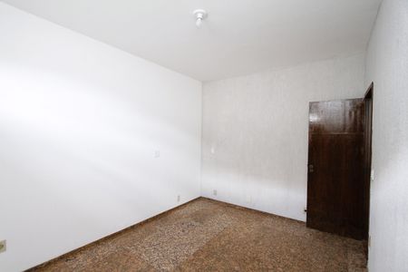 Casa à venda com 390m², 6 quartos e 2 vagasQuarto 2