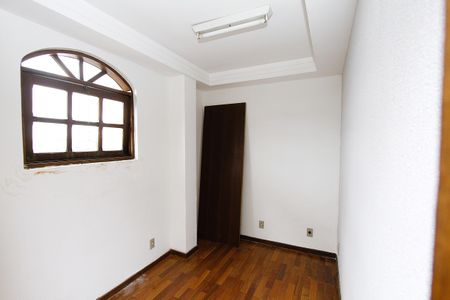 Casa à venda com 390m², 6 quartos e 2 vagasQuarto 5 SUÍTE  