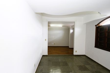 Casa à venda com 390m², 6 quartos e 2 vagasQuarto 5 SUÍTE  