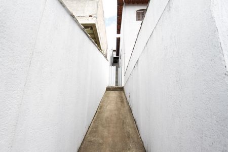 Casa à venda com 390m², 6 quartos e 2 vagasEscada