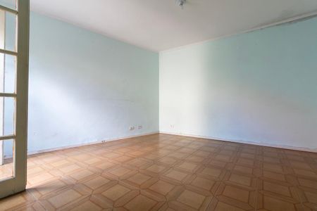 Casa para alugar com 250m², 2 quartos e 10 vagasSala