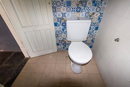 Casa para alugar com 250m², 2 quartos e 10 vagasBanheiro 2