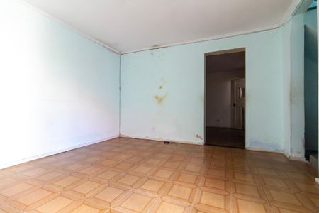 Sala de casa à venda com 2 quartos, 250m² em Vila Nhocuné, São Paulo