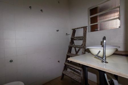 Casa para alugar com 250m², 2 quartos e 10 vagasBanheiro 2