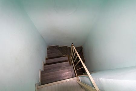 Casa para alugar com 250m², 2 quartos e 10 vagasEscada