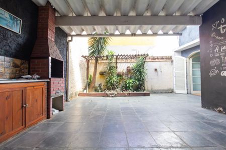 Casa para alugar com 250m², 2 quartos e 10 vagasQuintal