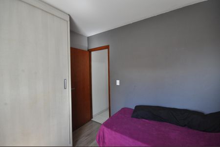 Casa à venda com 120m², 3 quartos e 2 vagasQuarto 3
