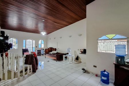 Casa para alugar com 250m², 4 quartos e 2 vagas Casa para alugar com 250m², 4 quartos e 2 vagasSala/Quarto (Casa 2)