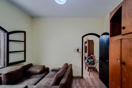 Casa para alugar com 250m², 4 quartos e 2 vagas Casa para alugar com 250m², 4 quartos e 2 vagasQuarto 1