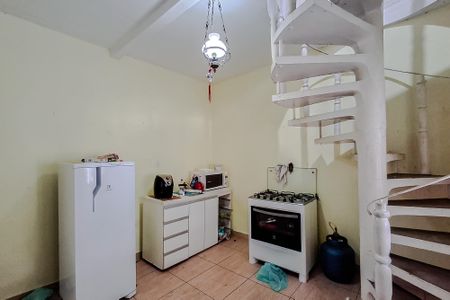 Casa para alugar com 250m², 4 quartos e 2 vagas Casa para alugar com 250m², 4 quartos e 2 vagasCozinha (Casa 2)