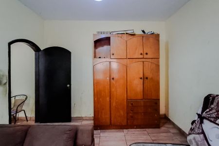 Casa para alugar com 250m², 4 quartos e 2 vagas Casa para alugar com 250m², 4 quartos e 2 vagasQuarto 1