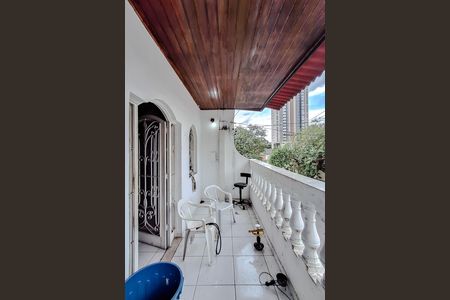 Casa para alugar com 250m², 4 quartos e 2 vagas Casa para alugar com 250m², 4 quartos e 2 vagasVaranda (Casa 2)