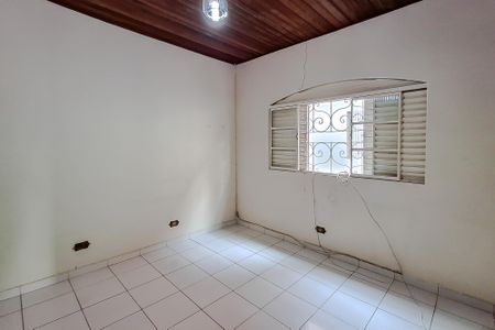 Casa para alugar com 250m², 4 quartos e 2 vagas Casa para alugar com 250m², 4 quartos e 2 vagasQuarto 2