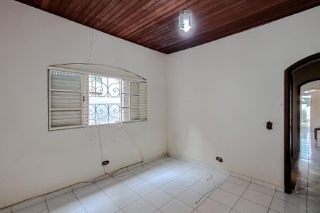 Casa para alugar com 250m², 4 quartos e 2 vagas Casa para alugar com 250m², 4 quartos e 2 vagasQuarto 2