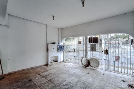 Casa para alugar com 250m², 4 quartos e 2 vagas Casa para alugar com 250m², 4 quartos e 2 vagasGaragem