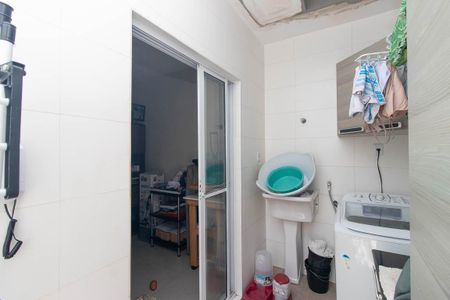 Casa à venda com 130m², 4 quartos e 2 vagasÁrea de Serviço