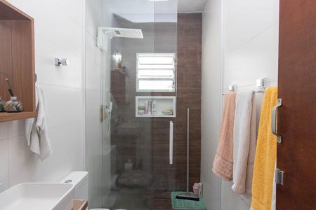 Casa à venda com 130m², 4 quartos e 2 vagasBanheiro Social