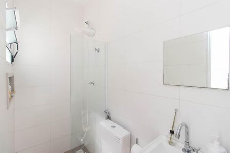 Casa à venda com 130m², 4 quartos e 2 vagasBanheiro de serviço
