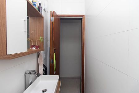 Casa à venda com 130m², 4 quartos e 2 vagasLavabo