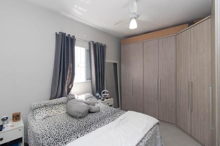 Casa à venda com 130m², 4 quartos e 2 vagasQuarto Suíte