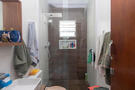 Casa à venda com 130m², 4 quartos e 2 vagasBanheiro da Suíte