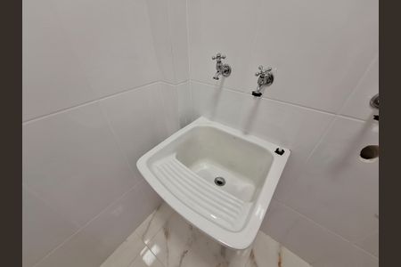 Apartamento à venda com 27m², 1 quarto e sem vagaÁrea de Serviço