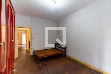 Casa à venda com 371m², 4 quartos e 5 vagas Casa à venda com 371m², 4 quartos e 5 vagasQuarto