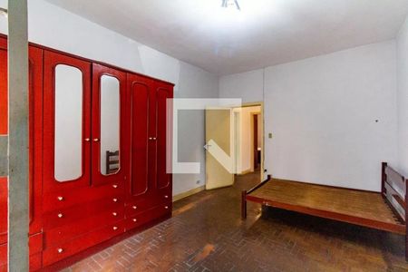 Casa à venda com 371m², 4 quartos e 5 vagas Casa à venda com 371m², 4 quartos e 5 vagasQuarto