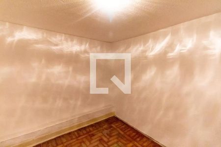 Casa à venda com 371m², 4 quartos e 5 vagas Casa à venda com 371m², 4 quartos e 5 vagasQuarto