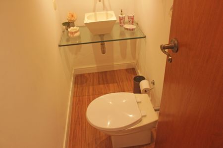 Casa para alugar com 140m², 3 quartos e sem vagaLavabo