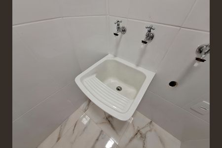 Apartamento à venda com 27m², 1 quarto e sem vaga Apartamento à venda com 27m², 1 quarto e sem vagaÁrea de Serviço