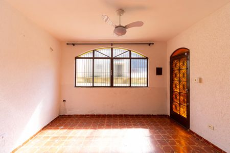 Sala de casa à venda com 3 quartos, 300m² em Vila Santa Virginia, São Paulo