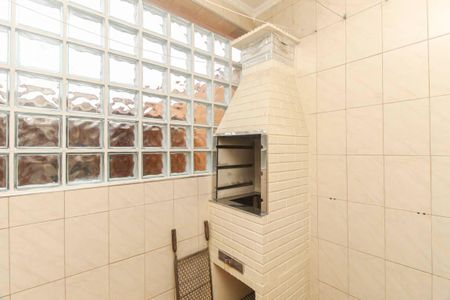 Casa para alugar com 111m², 3 quartos e sem vagaÁrea de Serviço + Churrasqueira