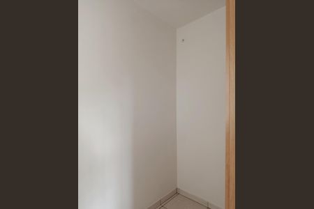 Apartamento para alugar com 90m², 2 quartos e 1 vaga Apartamento para alugar com 90m², 2 quartos e 1 vagaÁrea de Serviço - quarto