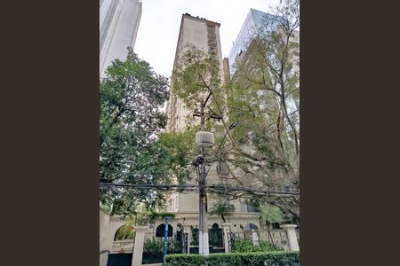 Apartamento para alugar com 90m², 2 quartos e 1 vagaFachada