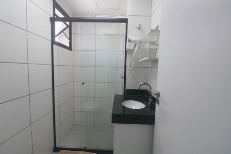 Apartamento para alugar com 27m², 1 quarto e 1 vaga Apartamento para alugar com 27m², 1 quarto e 1 vagaBanheiro Social