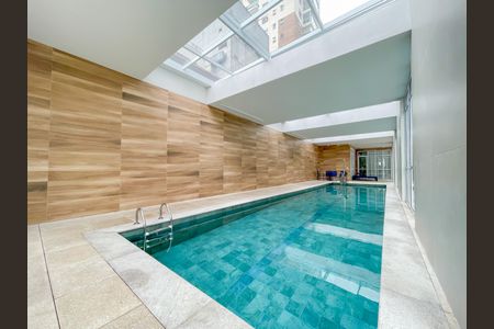 Apartamento à venda com 77m², 2 quartos e 2 vagasÁrea comum - Piscina