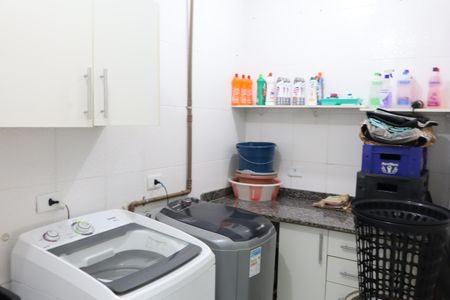 Casa à venda com 205m², 3 quartos e 2 vagasÁrea de Serviço