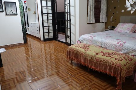 Casa à venda com 205m², 3 quartos e 2 vagasSuite