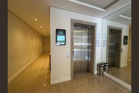 Apartamento para alugar com 64m², 2 quartos e 1 vaga Apartamento para alugar com 64m², 2 quartos e 1 vagaHall de entrada