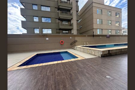 Apartamento para alugar com 64m², 2 quartos e 1 vaga Apartamento para alugar com 64m², 2 quartos e 1 vagaÁrea comum - Piscina