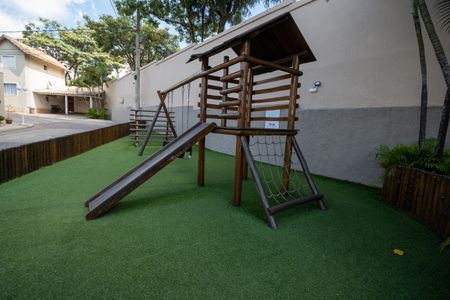 Casa de condomínio para alugar com 190m², 3 quartos e 3 vagasÁrea comum - Playground